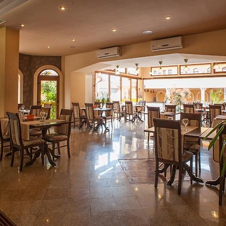 Pension La Fontana バイア·マーレ エクステリア 写真