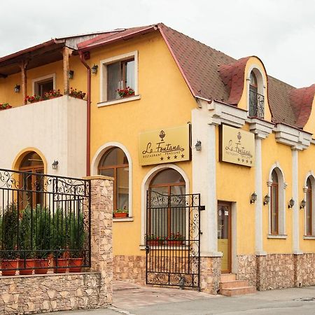 Pension La Fontana バイア·マーレ エクステリア 写真
