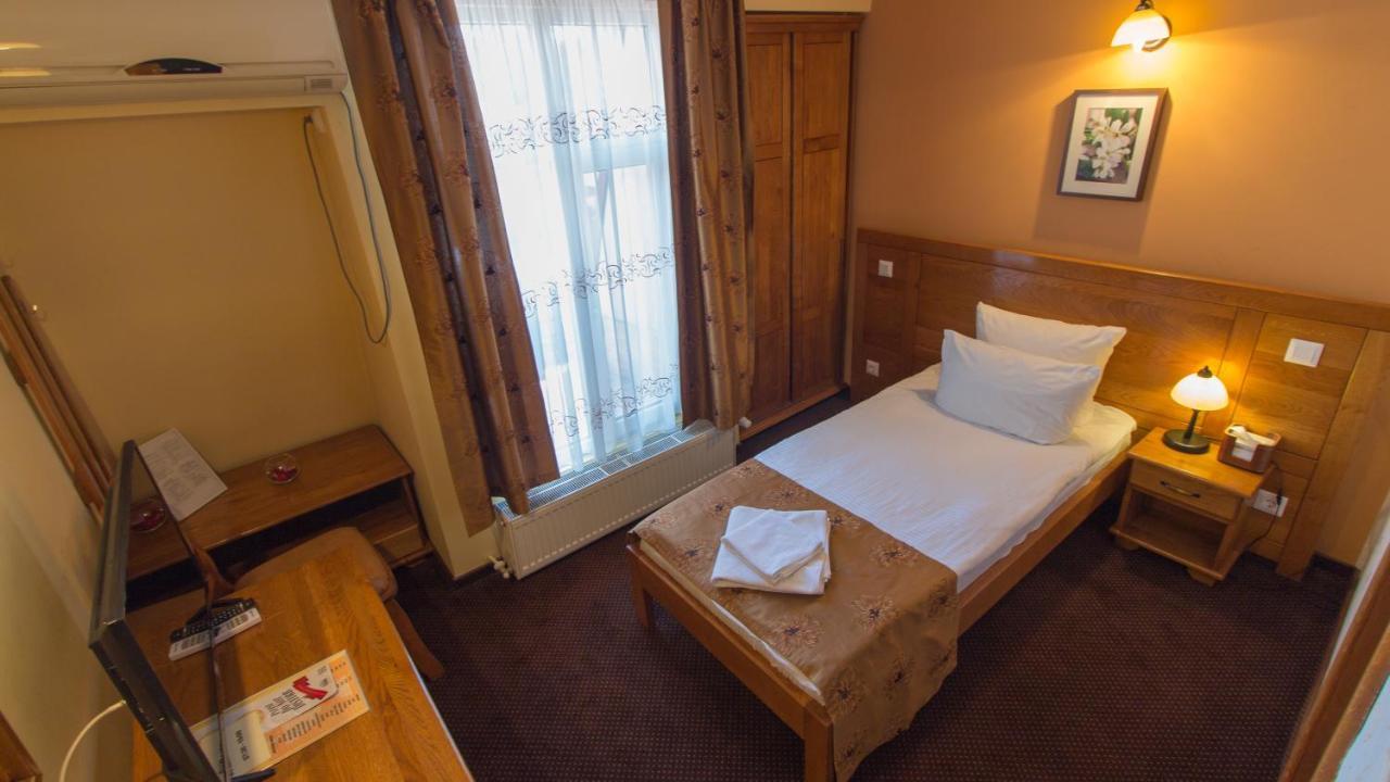 Pension La Fontana バイア·マーレ エクステリア 写真