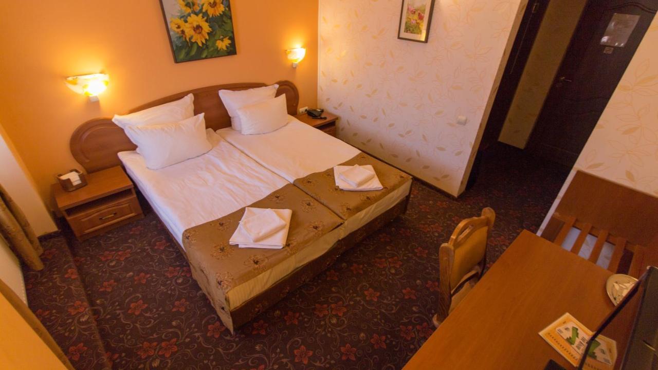 Pension La Fontana バイア·マーレ エクステリア 写真